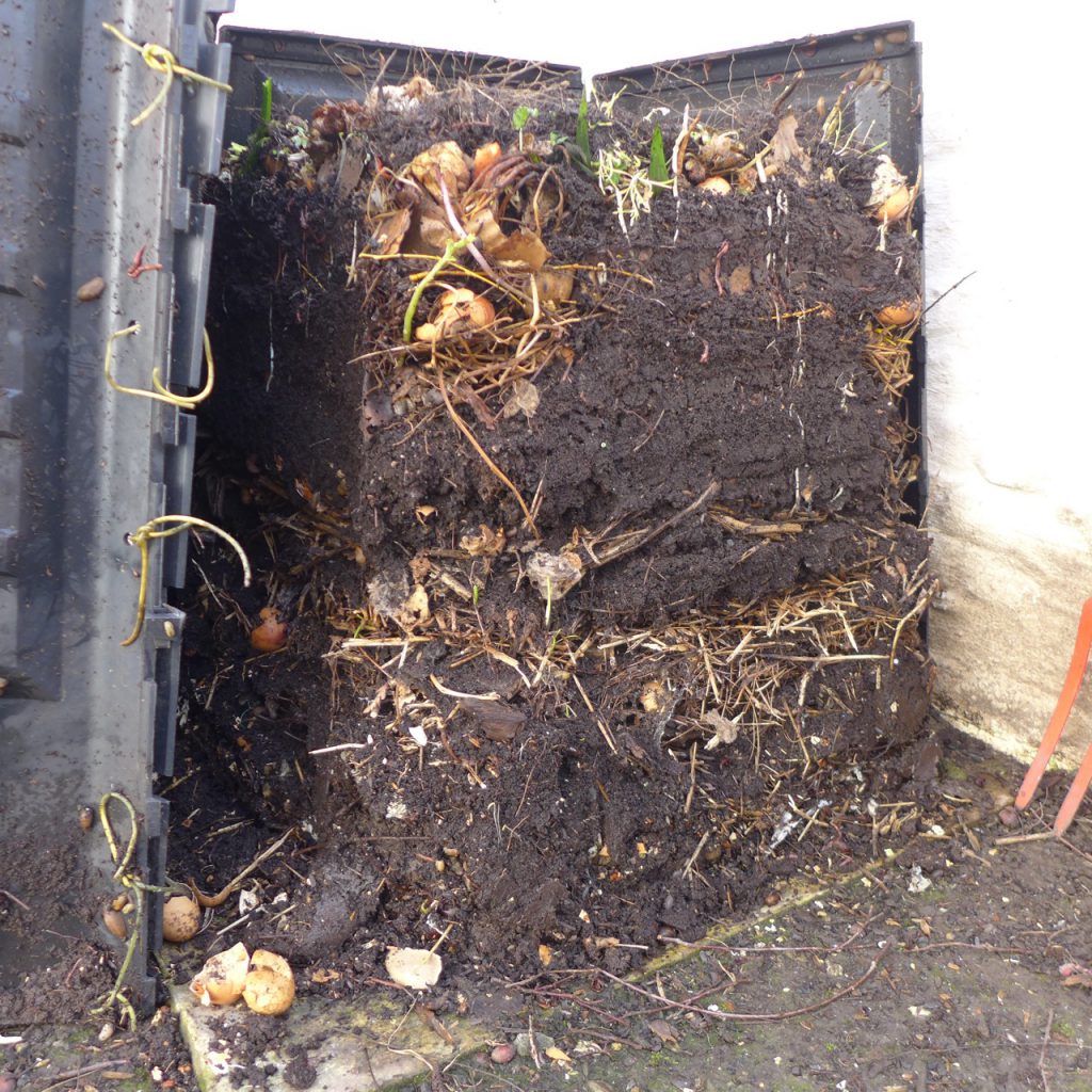 Spring compost 1 Diary of a Brussels Kitchen Garden